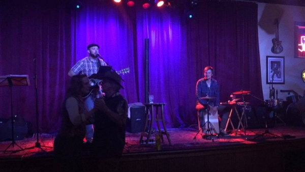 12804404_10156538572775363_328561008_n